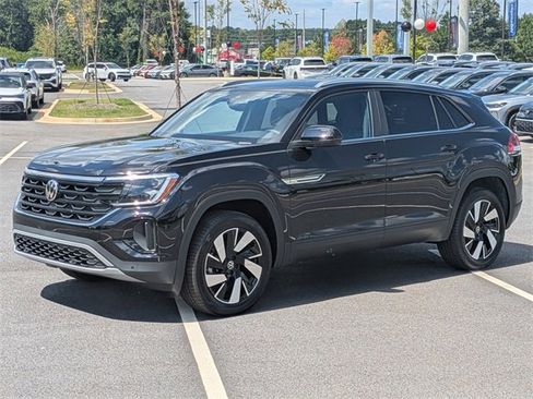 Used 2026 Volkswagen Atlas Cross Sport SE image 8