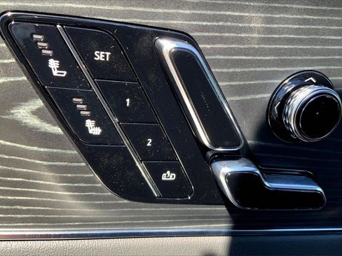 New 2026 Cadillac Lyriq Luxury image 18