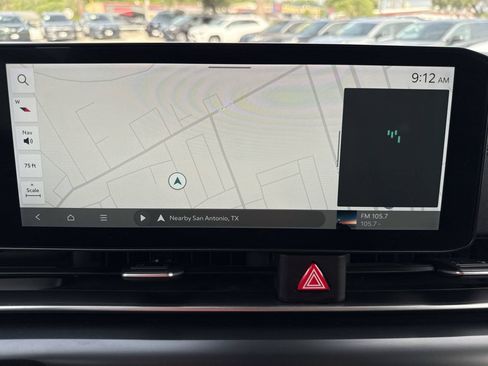 Used 2026 Kia Carnival FWD image 19