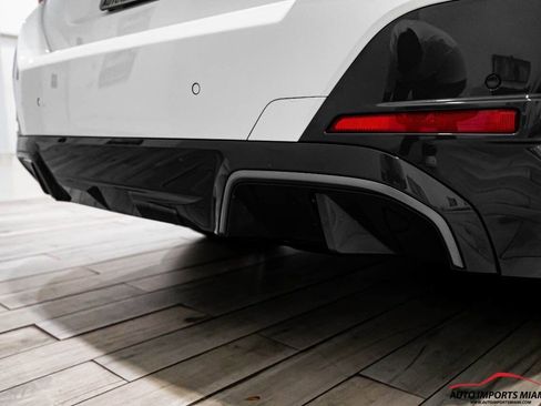 Used 2022 BMW i4 eDrive40 w/ M Sport Package image 28