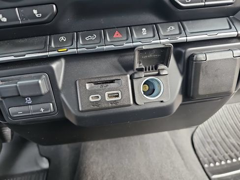 Used 2019 Chevrolet Silverado 1500 LT w/ All-Star Edition RWD image 24