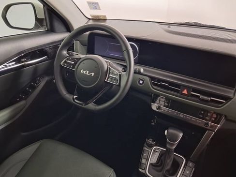 Used 2024 Kia Seltos SX AWD/4WD image 16