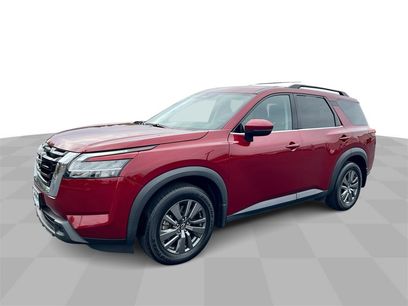 Used 2022 Nissan Pathfinder SV