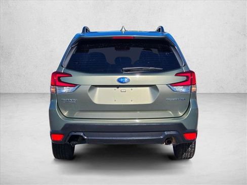 Used 2019 Subaru Forester Premium image 6