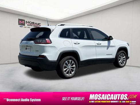 Used 2019 Jeep Cherokee Latitude Plus AWD/4WD image 7