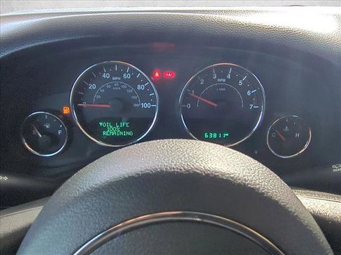 Used 2017 Jeep Wrangler Unlimited Rubicon w/ Connectivity Group image 10