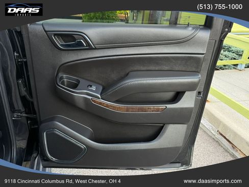 Used 2020 Chevrolet Suburban LT AWD/4WD image 41