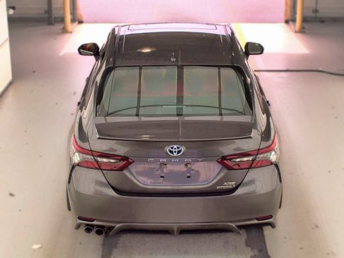 Used 2022 Toyota Camry XSE w/ Cold Weather Package FWD image 7