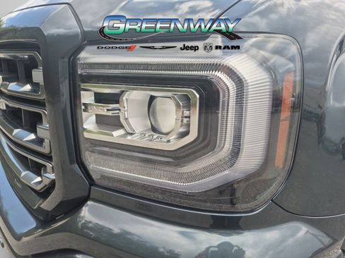Used 2018 GMC Sierra 1500 SLT AWD/4WD image 28