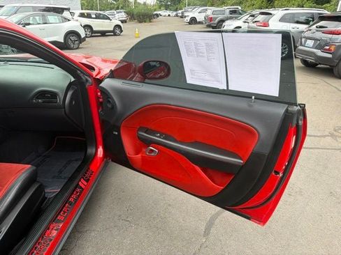 Used 2016 Dodge Challenger R/T Scat Pack w/ Leather Interior Group RWD image 16