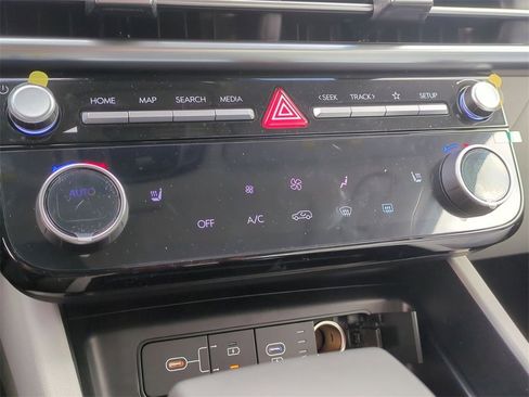 New 2026 Hyundai Tucson SEL image 16