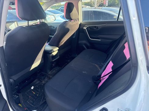 Certified 2021 Toyota RAV4 LE image 6