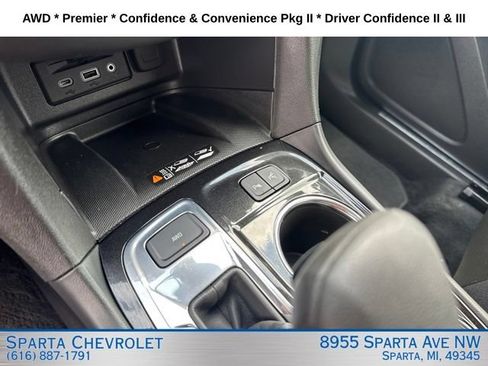 Used 2024 Chevrolet Equinox Premier AWD/4WD image 23