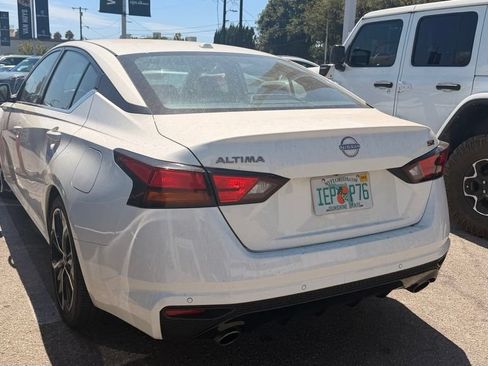 Used 2024 Nissan Altima 2.5 SR FWD image 4