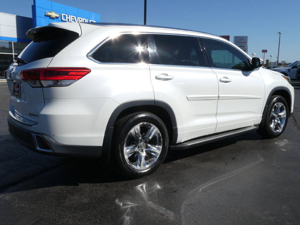 Used 2017 Toyota Highlander Limited Platinum AWD/4WD image 5