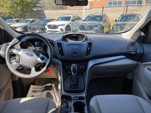 Used 2016 Ford Escape SE image 12