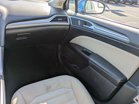 Used 2017 Ford Fusion S FWD image 16