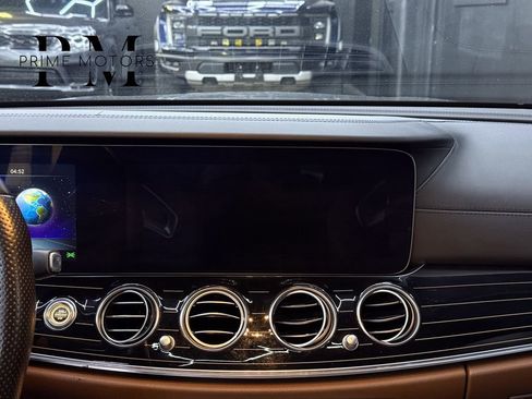 Used 2018 Mercedes-Benz E 63 AMG S image 22