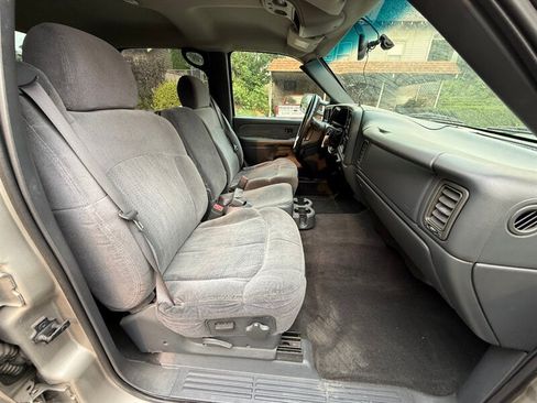 Used 2002 Chevrolet Silverado 2500 LS w/ Electrical Convenience Pkg RWD image 10