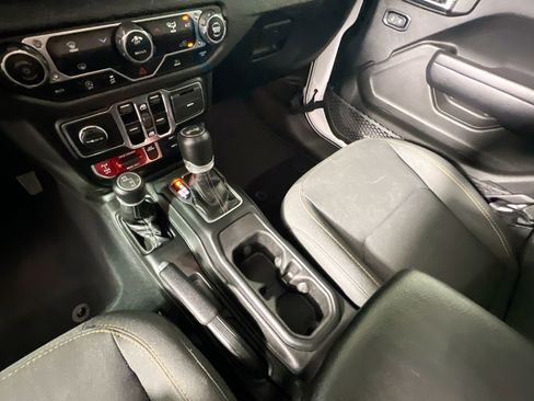 Used 2024 Jeep Wrangler Willys image 26