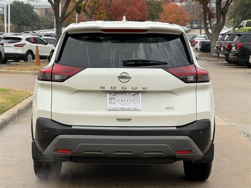 Certified 2021 Nissan Rogue SV image 5