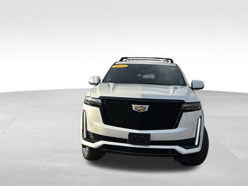 Used 2022 Cadillac Escalade ESV Sport Platinum w/ Heavy-Duty Trailer Package image 2