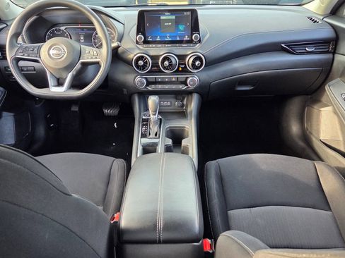 Used 2024 Nissan Sentra SV FWD image 8