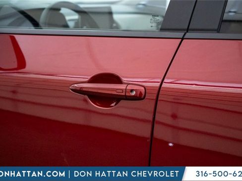 Used 2023 Nissan Rogue SV image 30