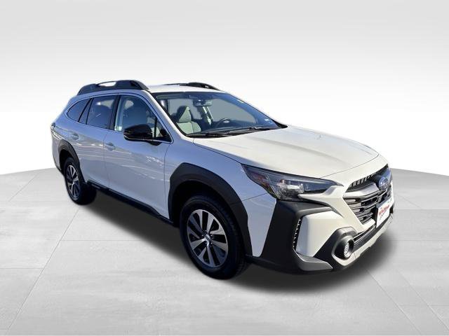 Used 2024 Subaru Outback Premium AWD/4WD image 11