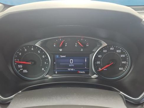 Used 2023 Chevrolet Equinox LS w/ LS Convenience Package image 12