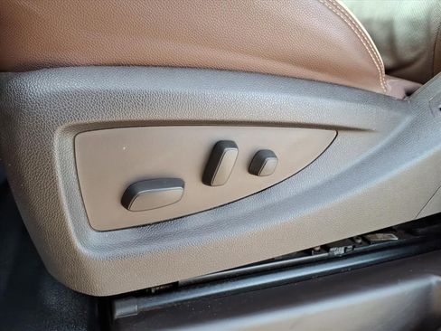 Used 2015 Chevrolet Silverado 3500 High Country w/ Duramax Plus Package image 10