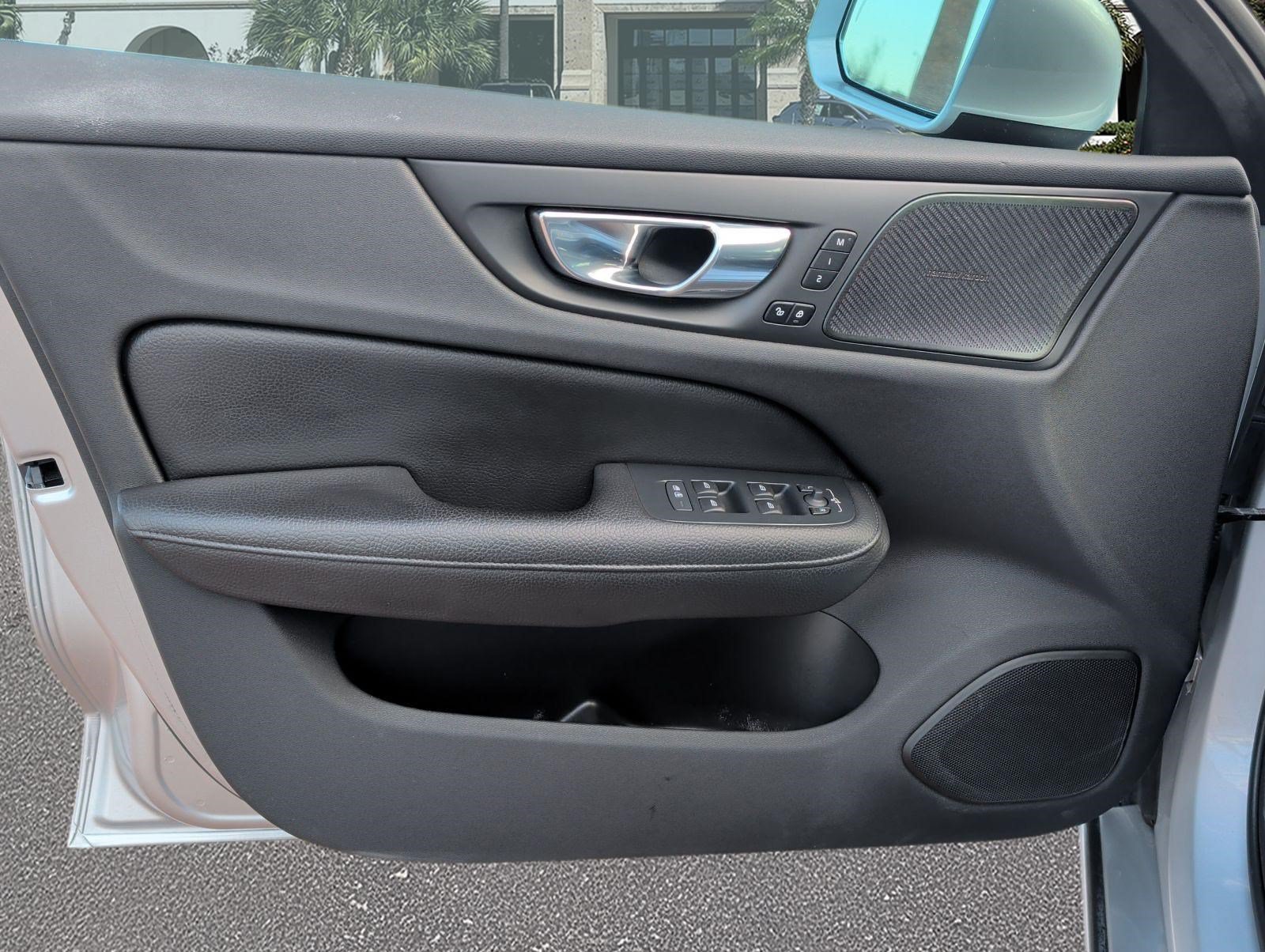 Used 2022 Volvo S60 B5 Inscription w/ Advanced Package FWD image 8