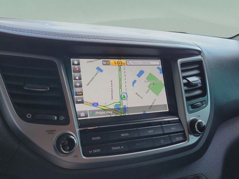 Used 2018 Hyundai Tucson Limited image 17