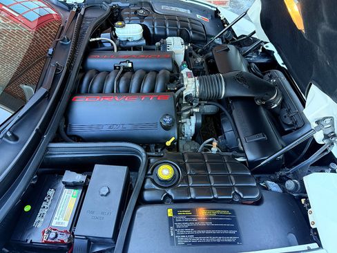 Used 2004 Chevrolet Corvette Convertible w/ Preferred Equipment Group image 31