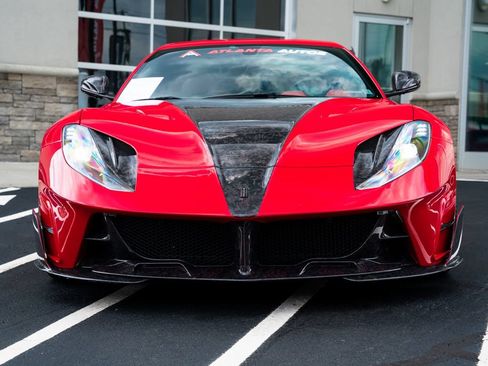 Used 2020 Ferrari 812 Superfast RWD image 5