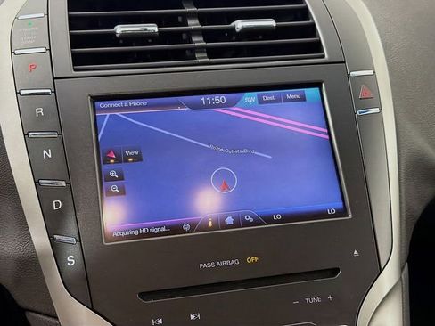 Used 2013 Lincoln MKZ FWD image 16