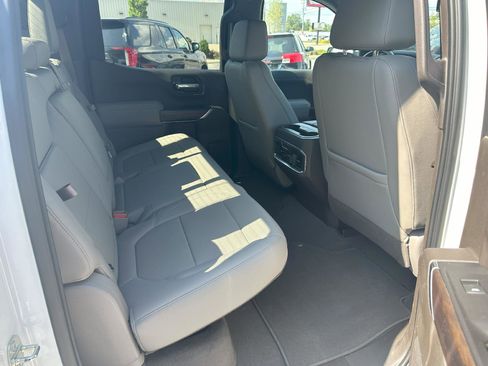 Used 2019 GMC Sierra 1500 SLT w/ SLT Premium Package image 21