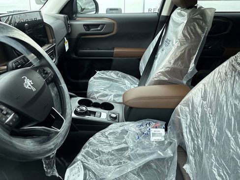 New 2026 Ford Bronco Sport Outer Banks AWD/4WD image 7