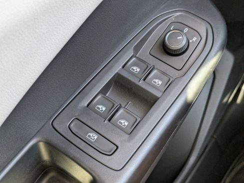 New 2026 Volkswagen Taos S image 22