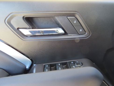 Used 2026 Chevrolet Colorado Z71 image 16