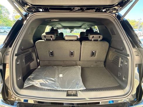 New 2026 Chevrolet Traverse High Country image 29