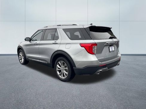 Used 2024 Ford Explorer Limited image 7