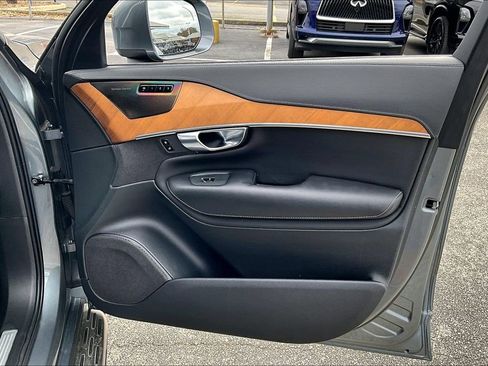 Used 2020 Volvo XC90 T8 Inscription image 23