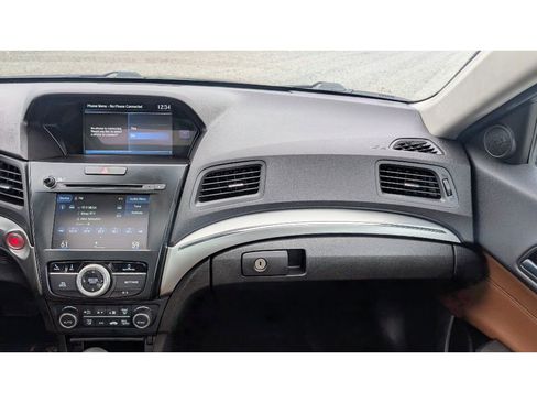 Used 2020 Acura ILX w/ Premium Package image 30