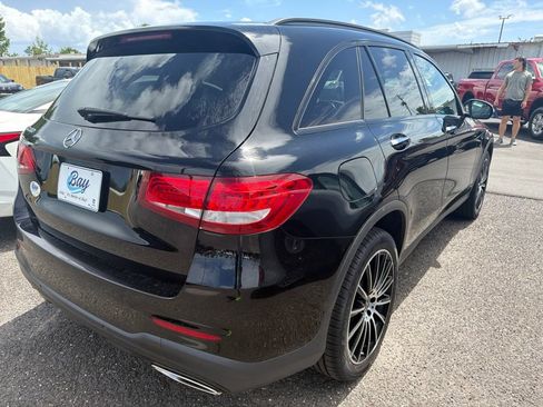 Used 2019 Mercedes-Benz GLC 300 image 4