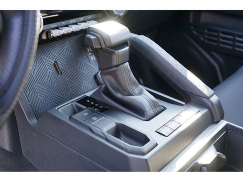 Used 2024 Toyota Tacoma SR image 21