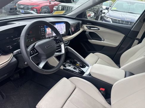 Used 2025 Audi Q5 Prestige AWD/4WD image 13