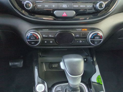 Used 2023 Kia Soul EX image 15