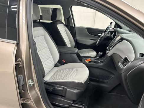 Used 2018 Chevrolet Equinox LT AWD/4WD image 22