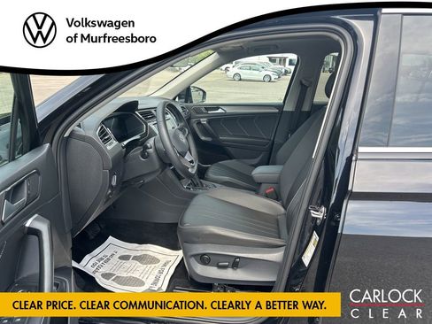 Certified 2024 Volkswagen Tiguan SE w/ Panoramic Sunroof Package FWD image 15